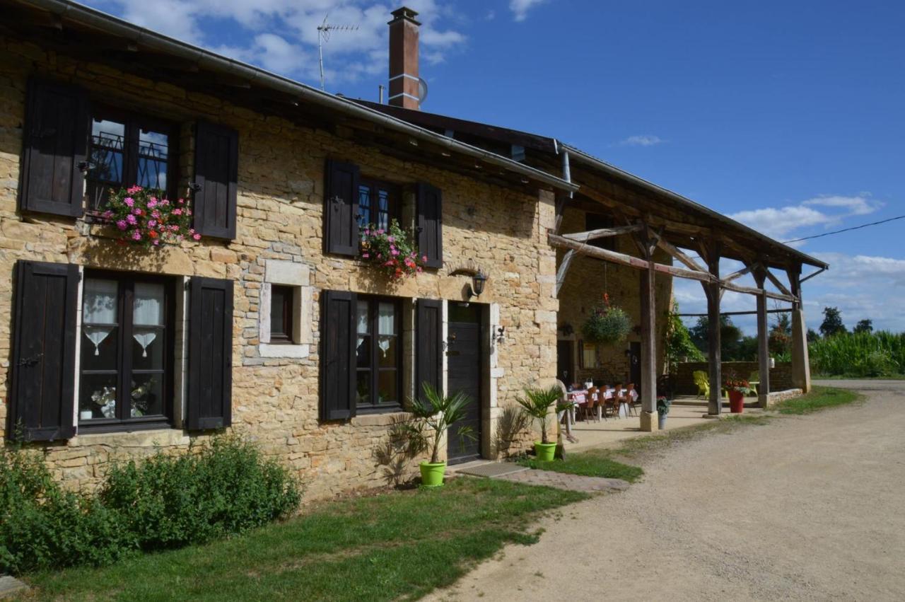 Bed and Breakfast Le Moulin Du Fay Villemotier Экстерьер фото